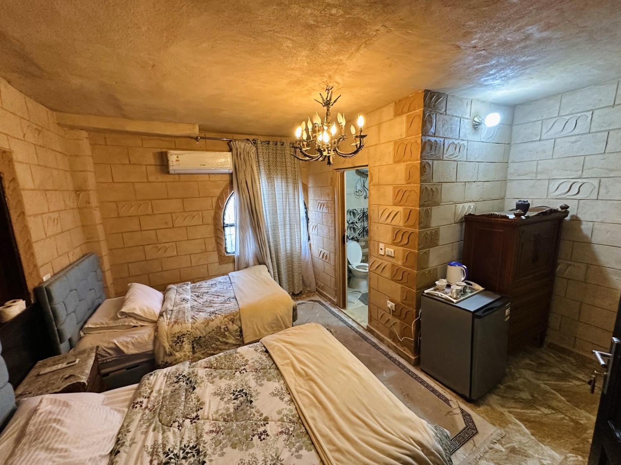 Chez L'Ami Hotel Kafret el-Gabal Esterno foto